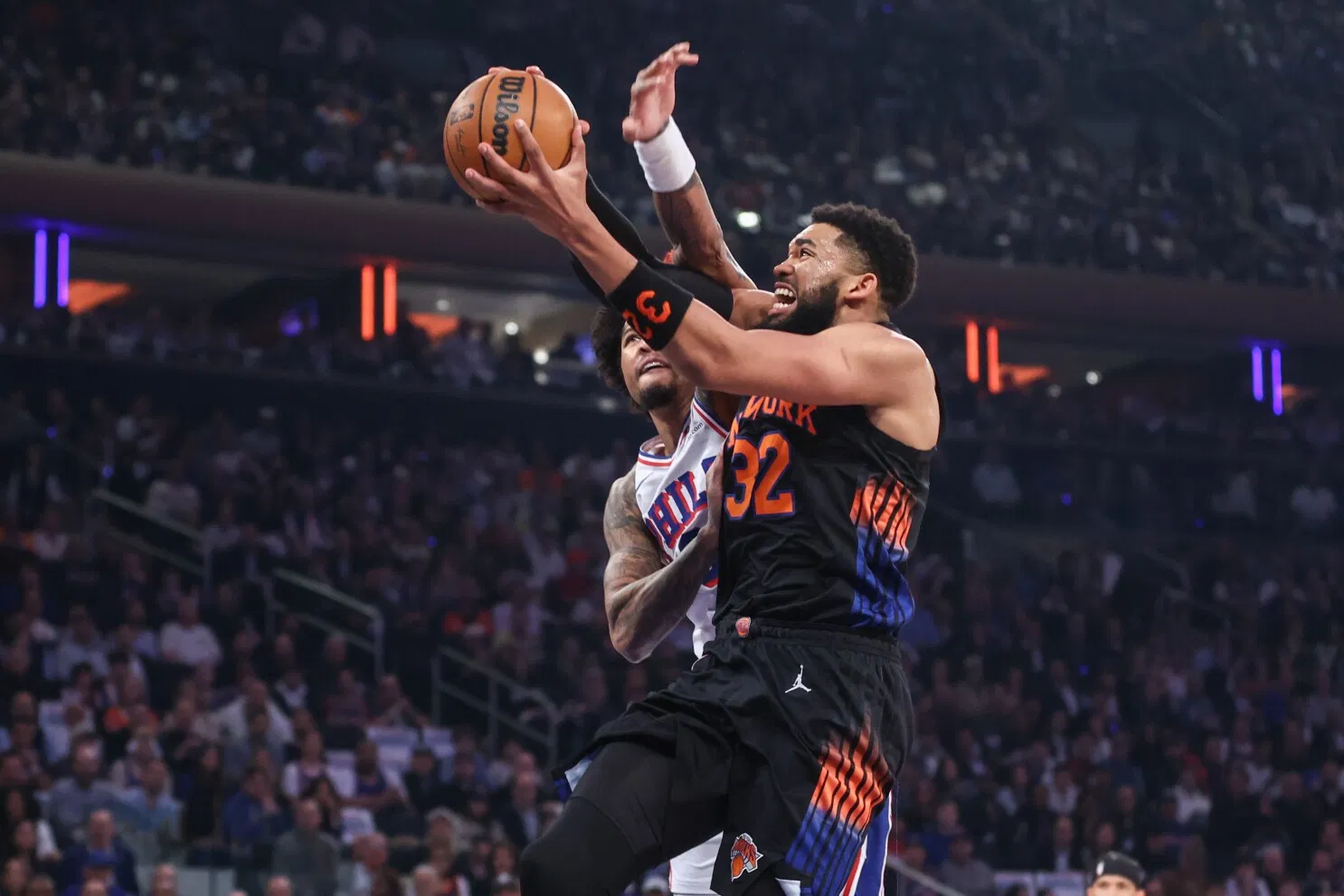 Knicks' Karl-Anthony Towns Foul Trouble Nearly Derails Game 2 Win Over 76ers