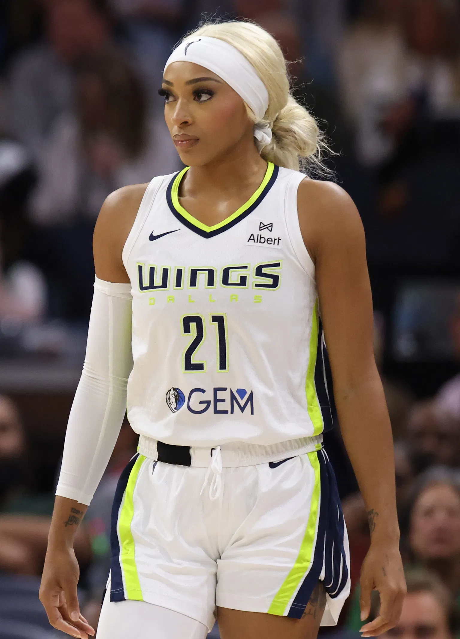 DiJonai Carrington Flagrant Foul on Sophie Cunningham Sparks WNBA Firestorm