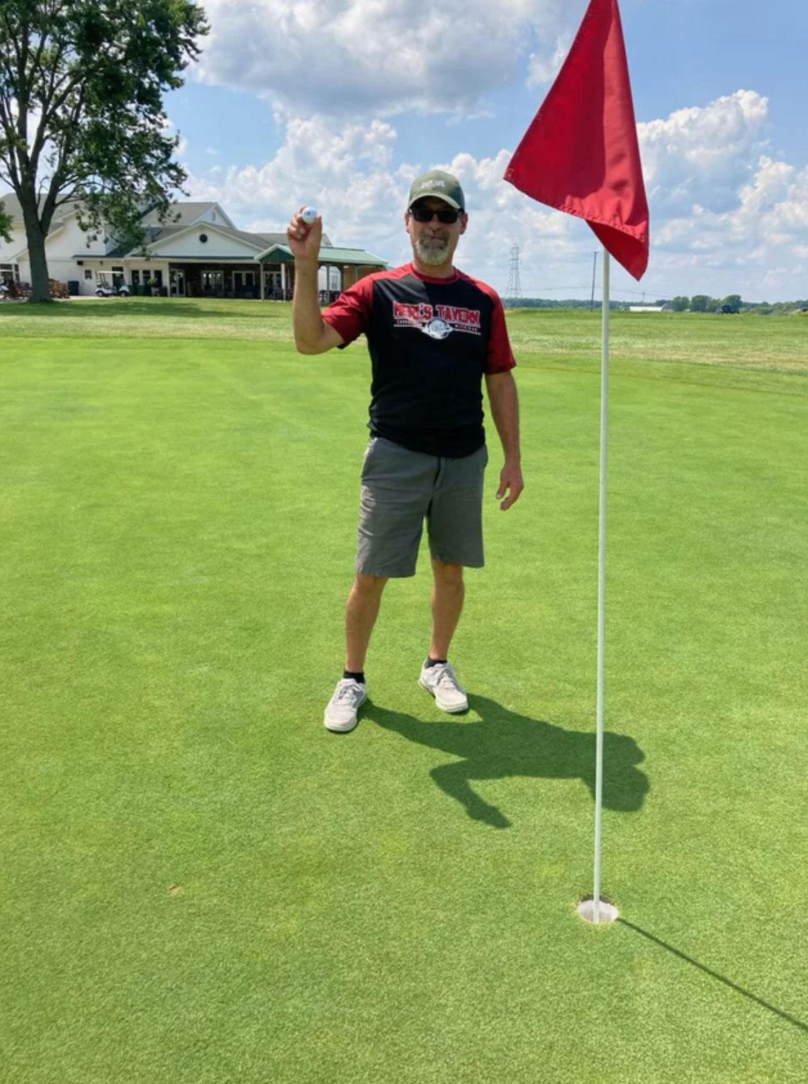 how many holes in golf_26880dfc 06b3 47c1 bccb 70492d692ec2
