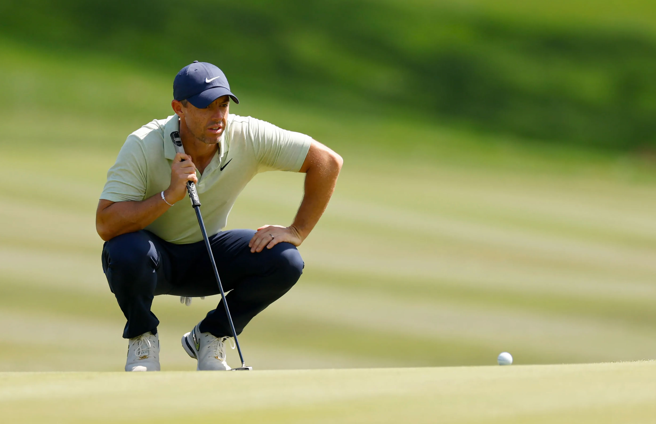 how many holes in golf_69101b65 6f4d 43a3 9d57 0e73d31613f7