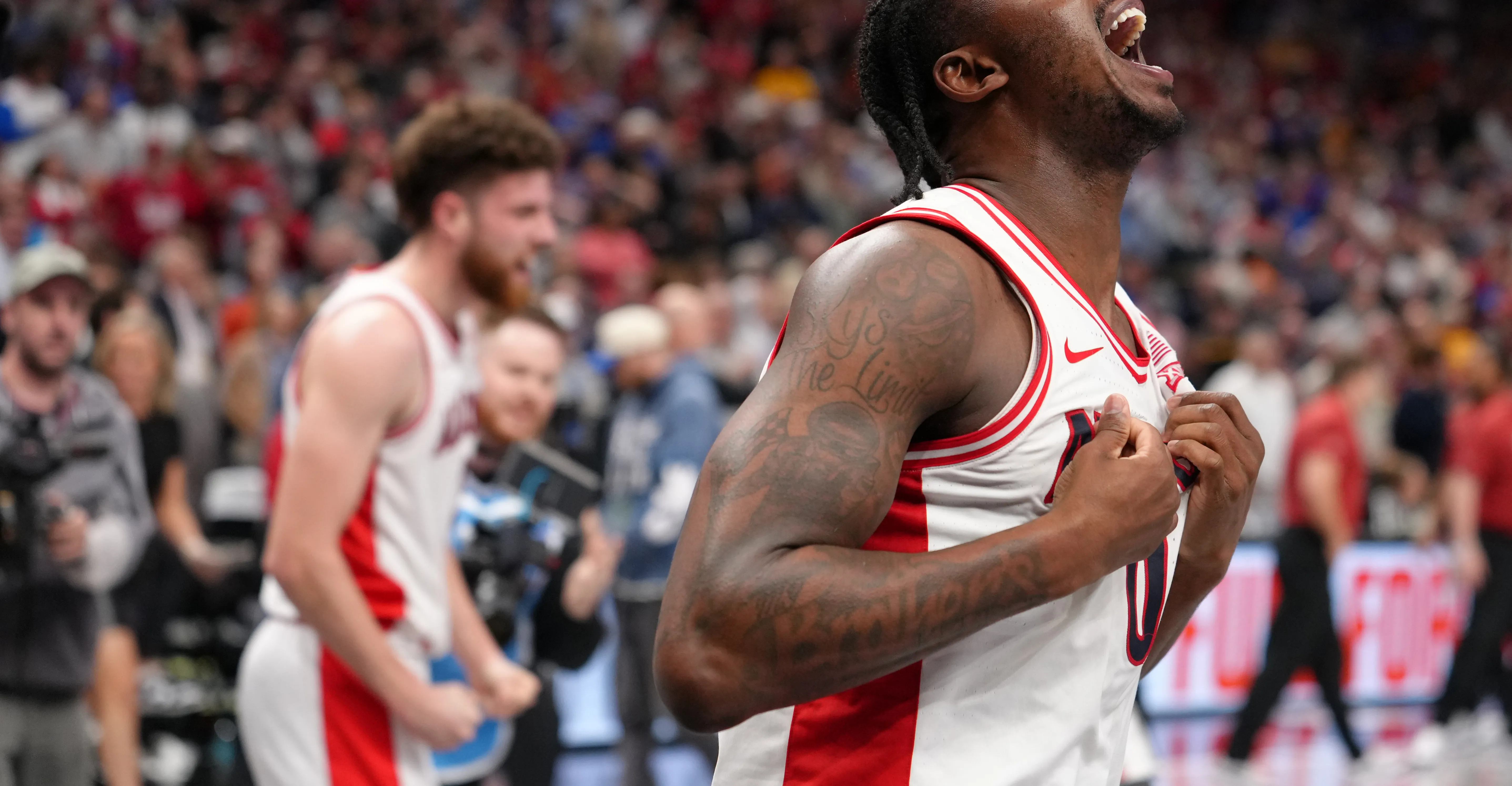 Jaden Bradley's Buzzer-Beater Sends Arizona to Big 12 Final Over Iowa State