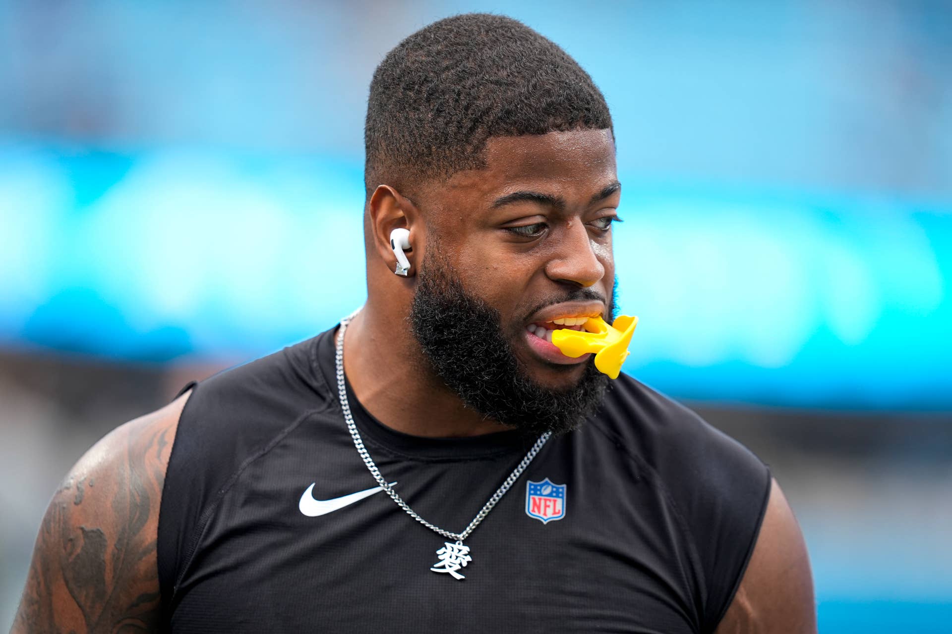 1780496324648_los angeles rams linebacker jared verse